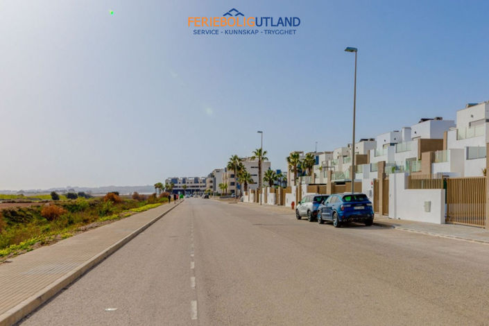 Image No.40-3 Bed Villa for sale