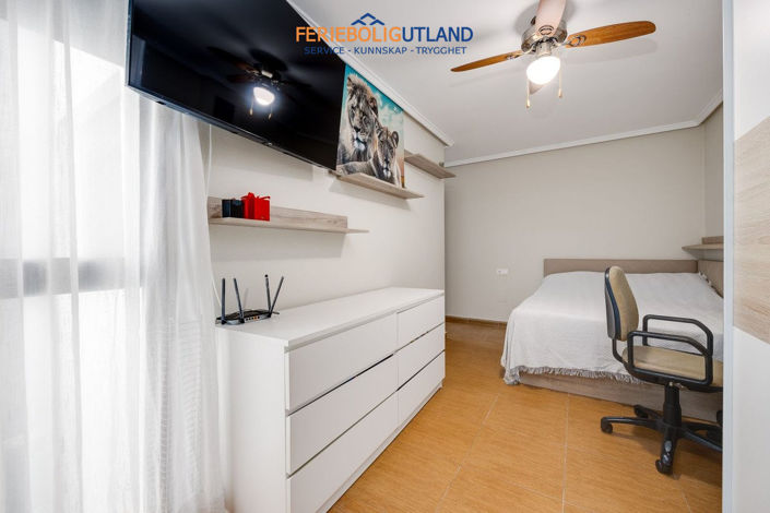 Image No.23-3 Bed Apartment for sale