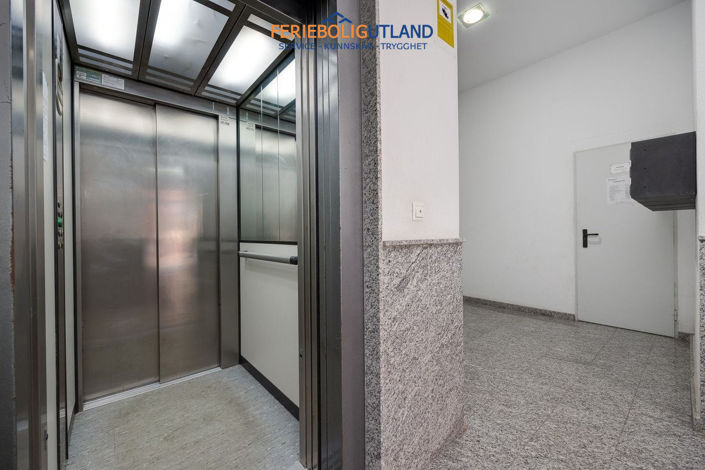 Image No.45-3 Bed Apartment for sale