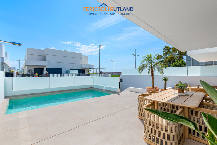 Image No.3-3 Bed Villa for sale