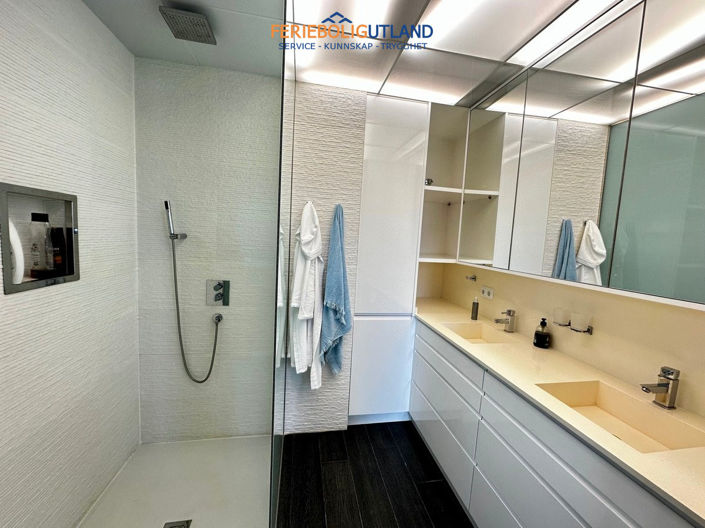 Image No.18-2 Bed Apartment for sale