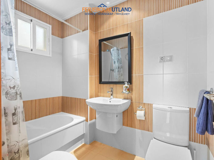 Image No.10-2 Bed Apartment for sale