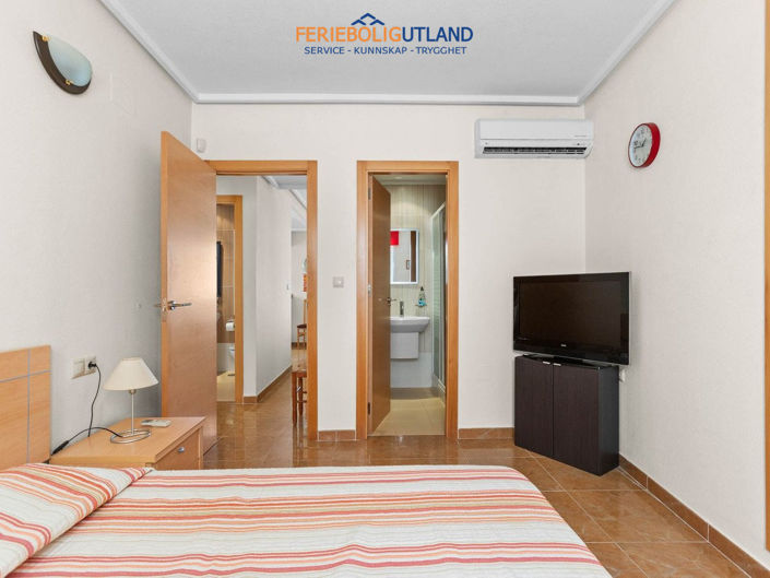 Image No.12-2 Bed Apartment for sale