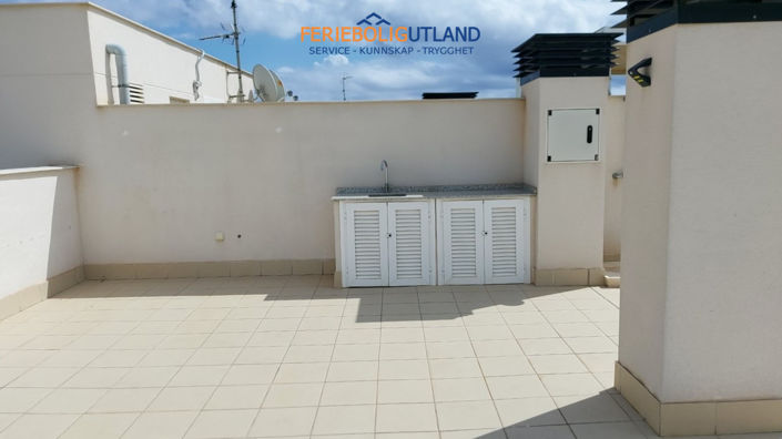 Image No.17-3 Bed Apartment for sale