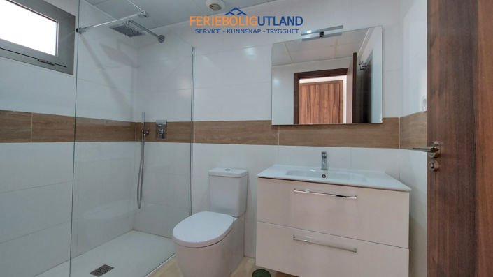 Image No.21-3 Bed Apartment for sale