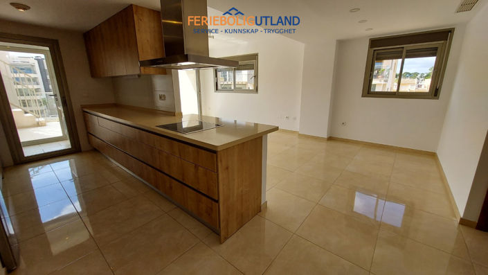 Image No.26-3 Bed Apartment for sale