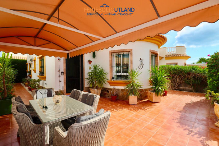 Image No.2-2 Bed Villa for sale