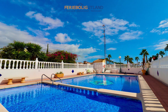 Image No.30-2 Bed Villa for sale