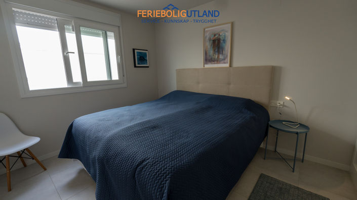 Image No.18-4 Bed Townhouse for sale