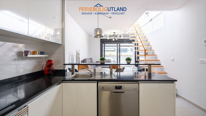 Image No.6-2 Bed Apartment for sale