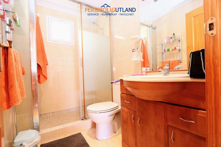 Image No.21-3 Bed Apartment for sale