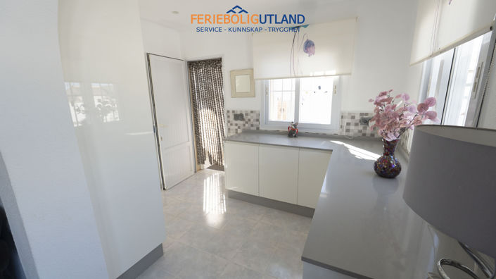 Image No.18-3 Bed Villa for sale