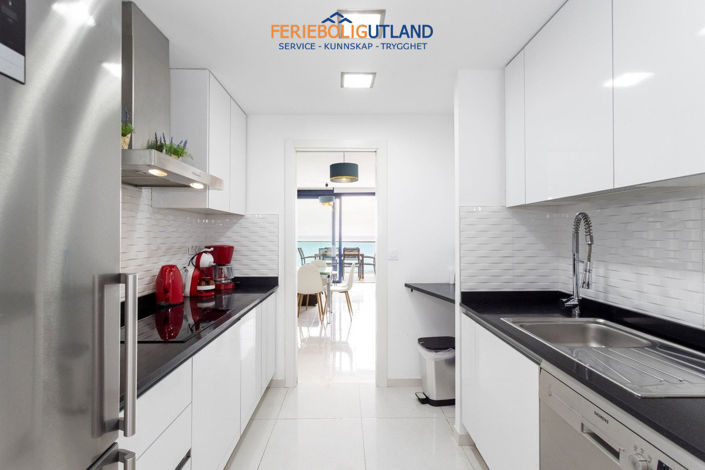 Image No.17-3 Bed Apartment for sale