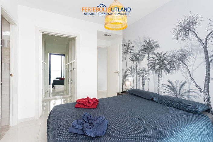 Image No.21-3 Bed Apartment for sale