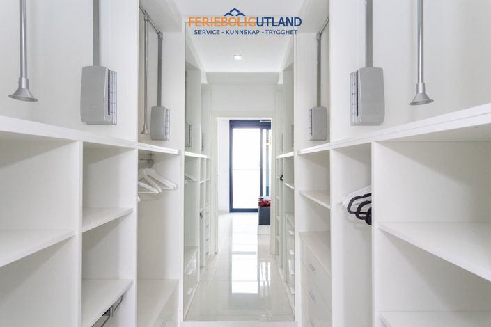 Image No.22-3 Bed Apartment for sale