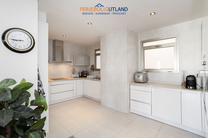 Image No.13-4 Bed Apartment for sale