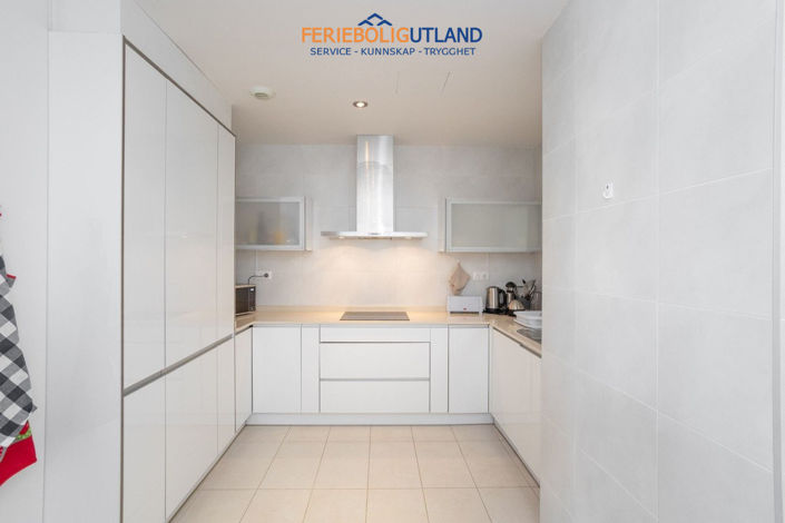 Image No.15-4 Bed Apartment for sale