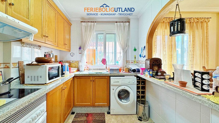 Image No.16-3 Bed Townhouse for sale