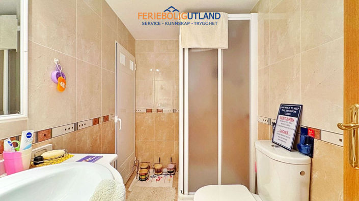 Image No.21-3 Bed Townhouse for sale