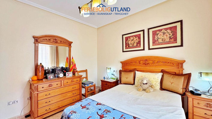 Image No.28-3 Bed Townhouse for sale