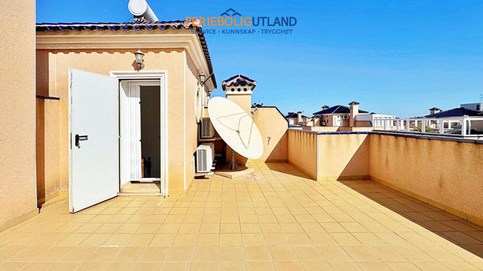 Image No.32-3 Bed Townhouse for sale