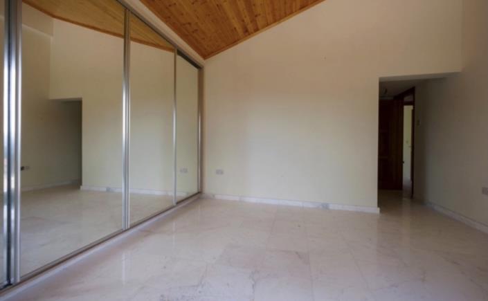 Image No.28-4 Bed House/Villa for sale