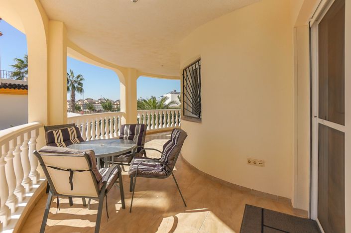 Image No.11-5 Bed Villa for sale