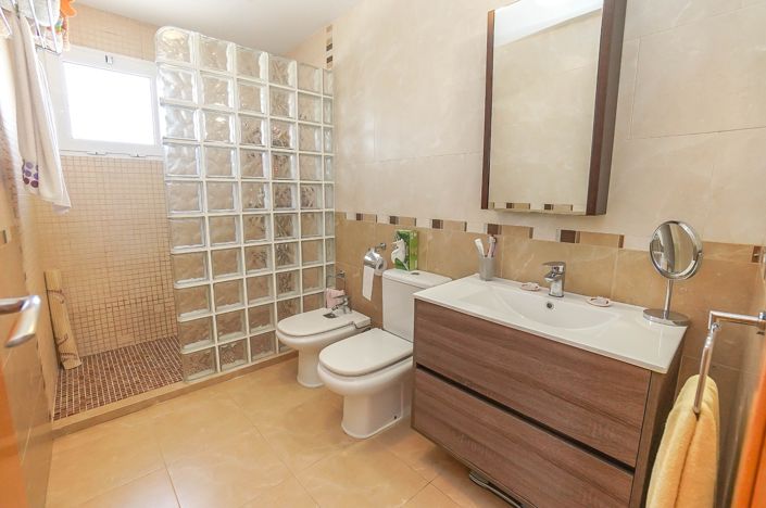 Image No.5-Villa de 4 chambres à vendre à La Marina