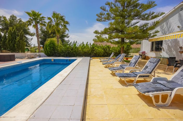 Image No.12-6 Bed Villa for sale