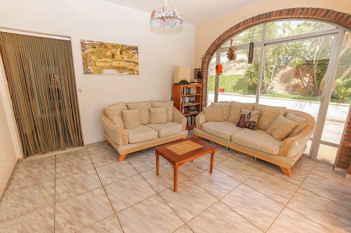 Image No.13-6 Bed Villa for sale