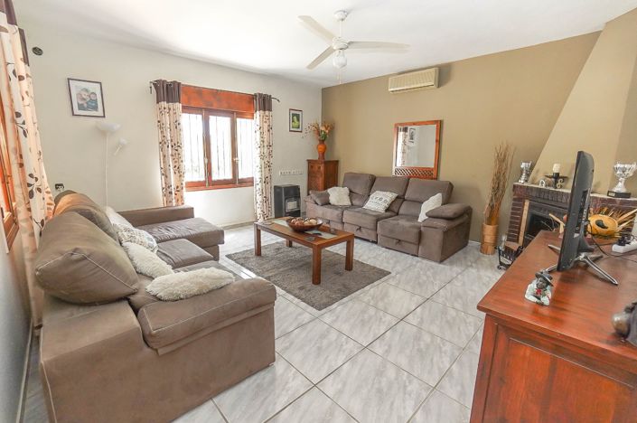 Image No.14-6 Bed Villa for sale