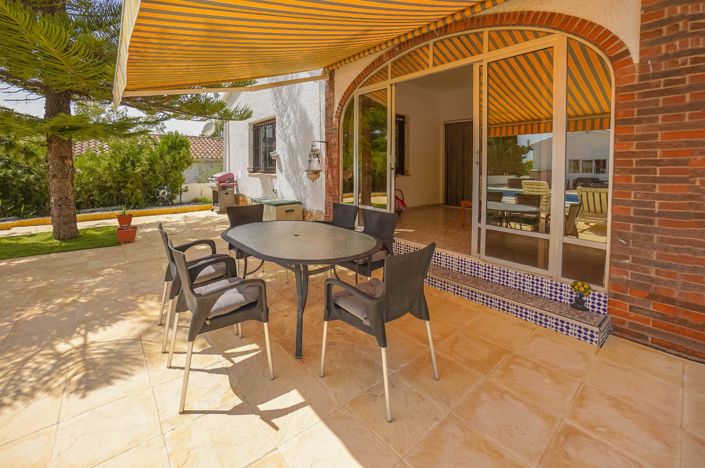 Image No.3-6 Bed Villa for sale