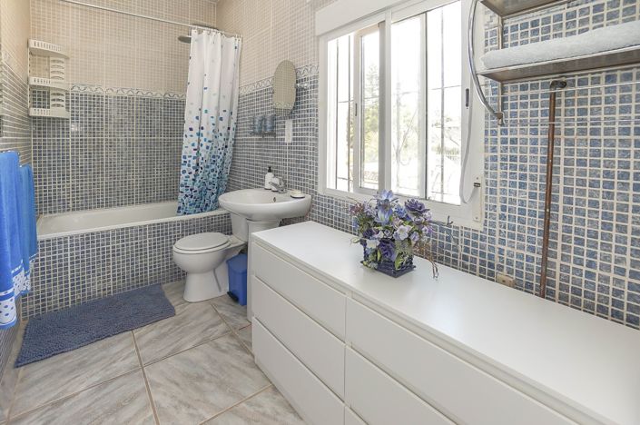 Image No.21-6 Bed Villa for sale