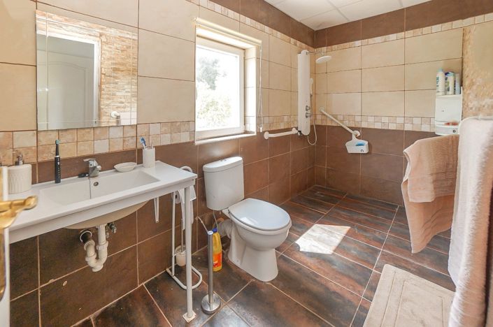 Image No.24-6 Bed Villa for sale