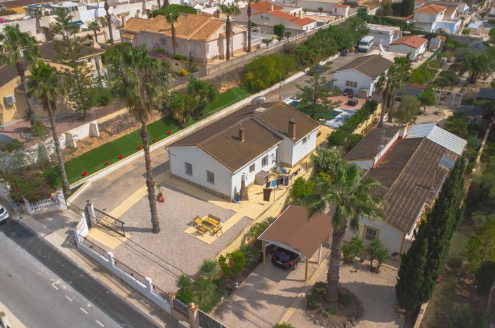 Image No.9-6 Bed Villa for sale