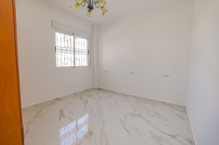 Image No.14-4 Bed Villa for sale