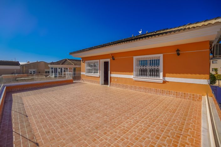 Image No.22-4 Bed Villa for sale