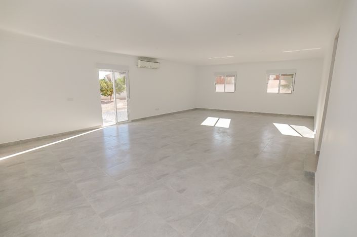 Image No.26-4 Bed Villa for sale