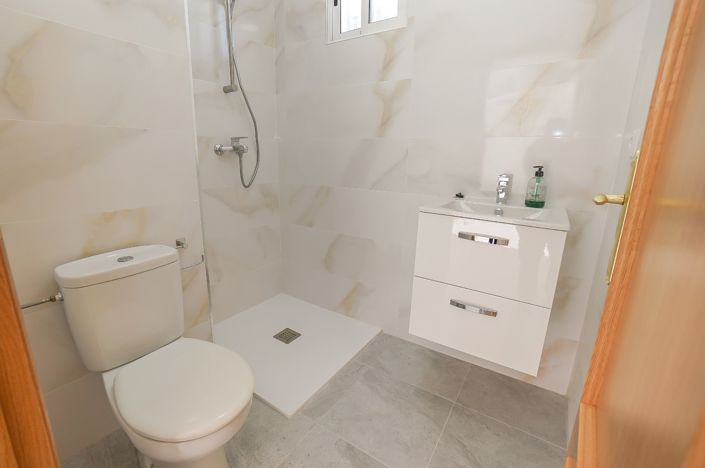 Image No.31-4 Bed Villa for sale