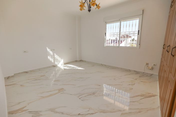 Image No.6-4 Bed Villa for sale