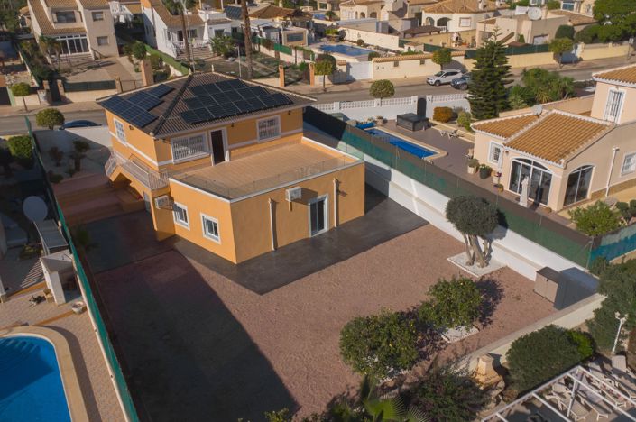 Image No.8-4 Bed Villa for sale