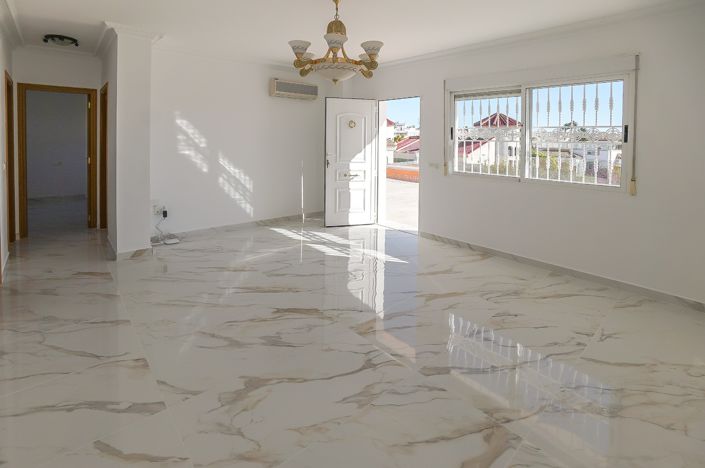 Image No.10-4 Bed Villa for sale