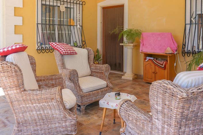 Image No.24-5 Bed Property for sale