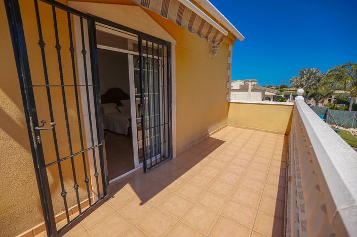 Image No.49-5 Bed Property for sale