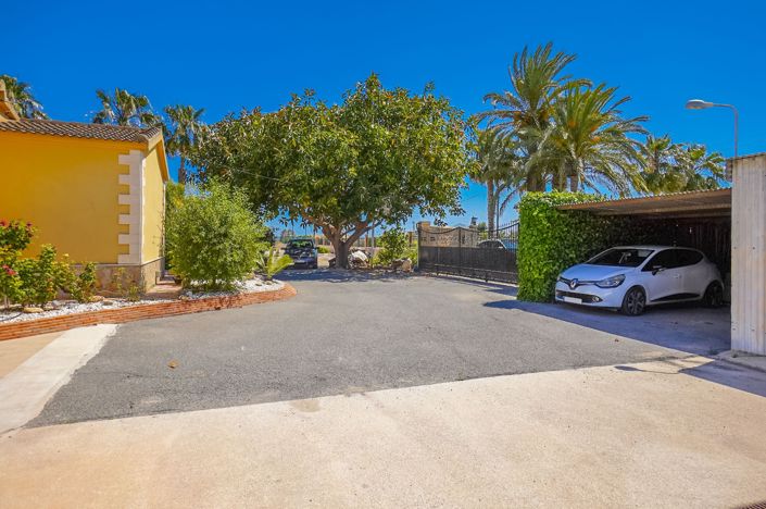 Image No.54-5 Bed Property for sale