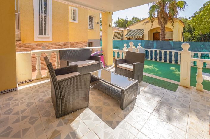 Image No.10-2 Bed Villa / Detached for sale