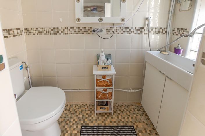 Image No.8-2 Bed Villa / Detached for sale