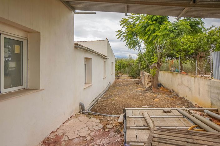 Image No.18-3 Bed Property for sale