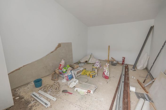 Image No.27-3 Bed Property for sale