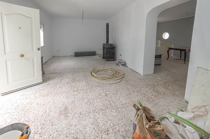 Image No.3-3 Bed Property for sale